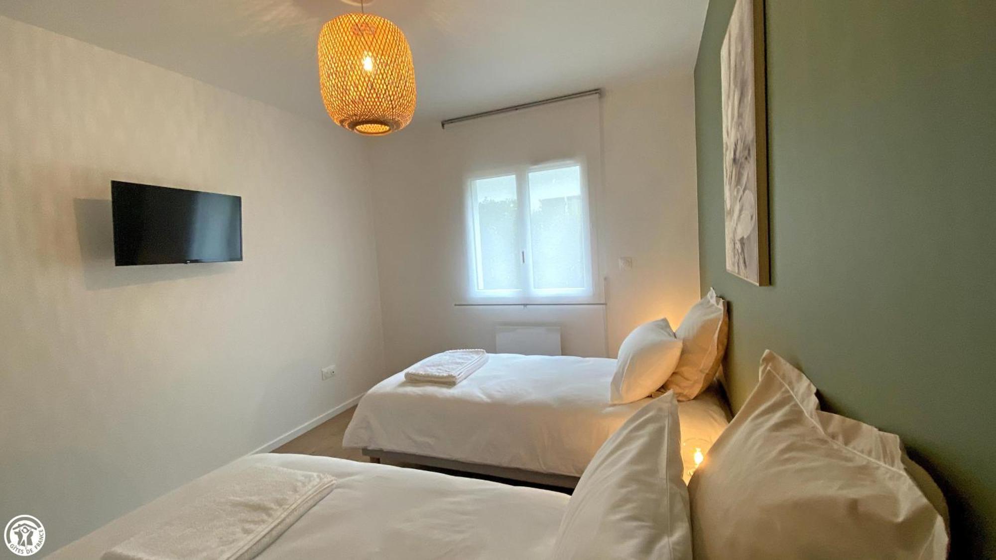 Breakislebed 3 Maisons Chu Limoges 外观 照片