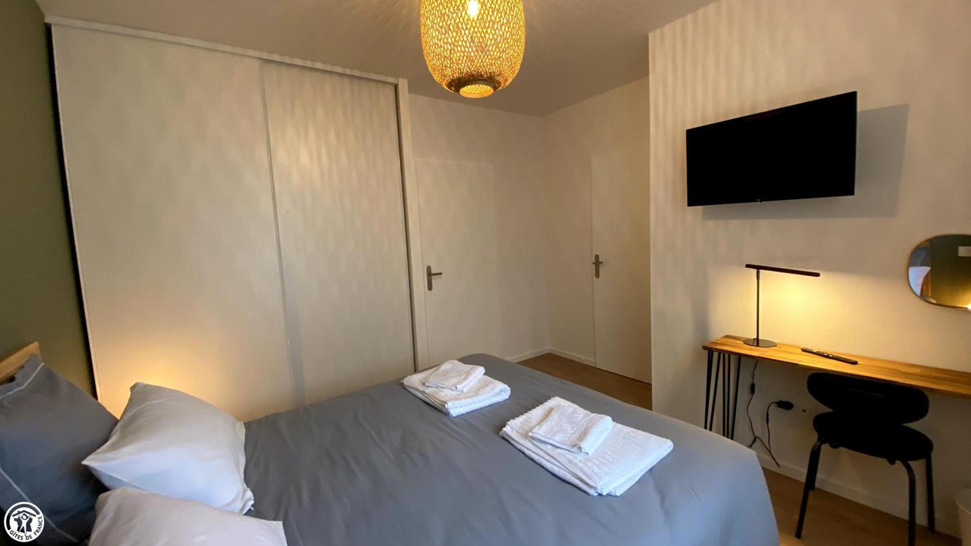 Breakislebed 3 Maisons Chu Limoges 外观 照片