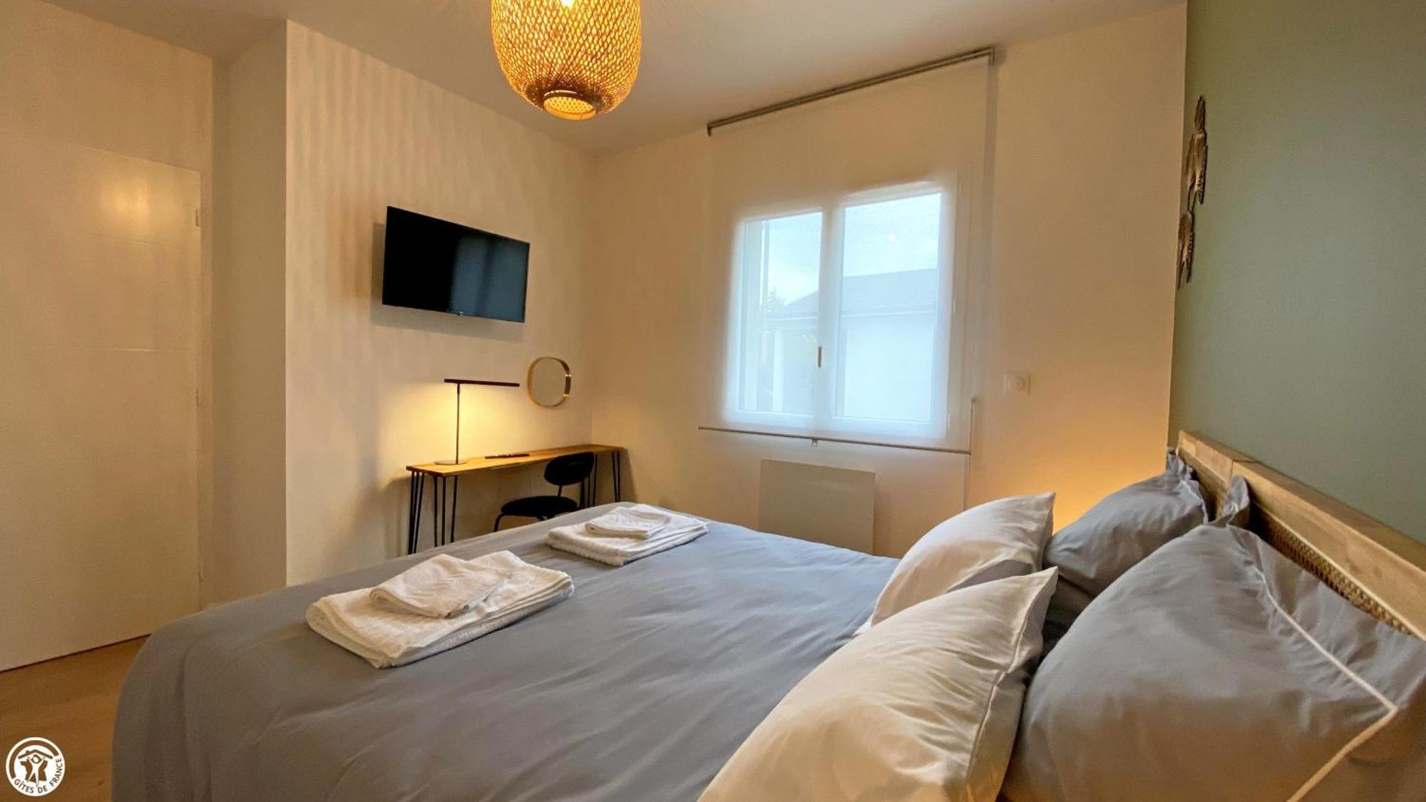 Breakislebed 3 Maisons Chu Limoges 外观 照片