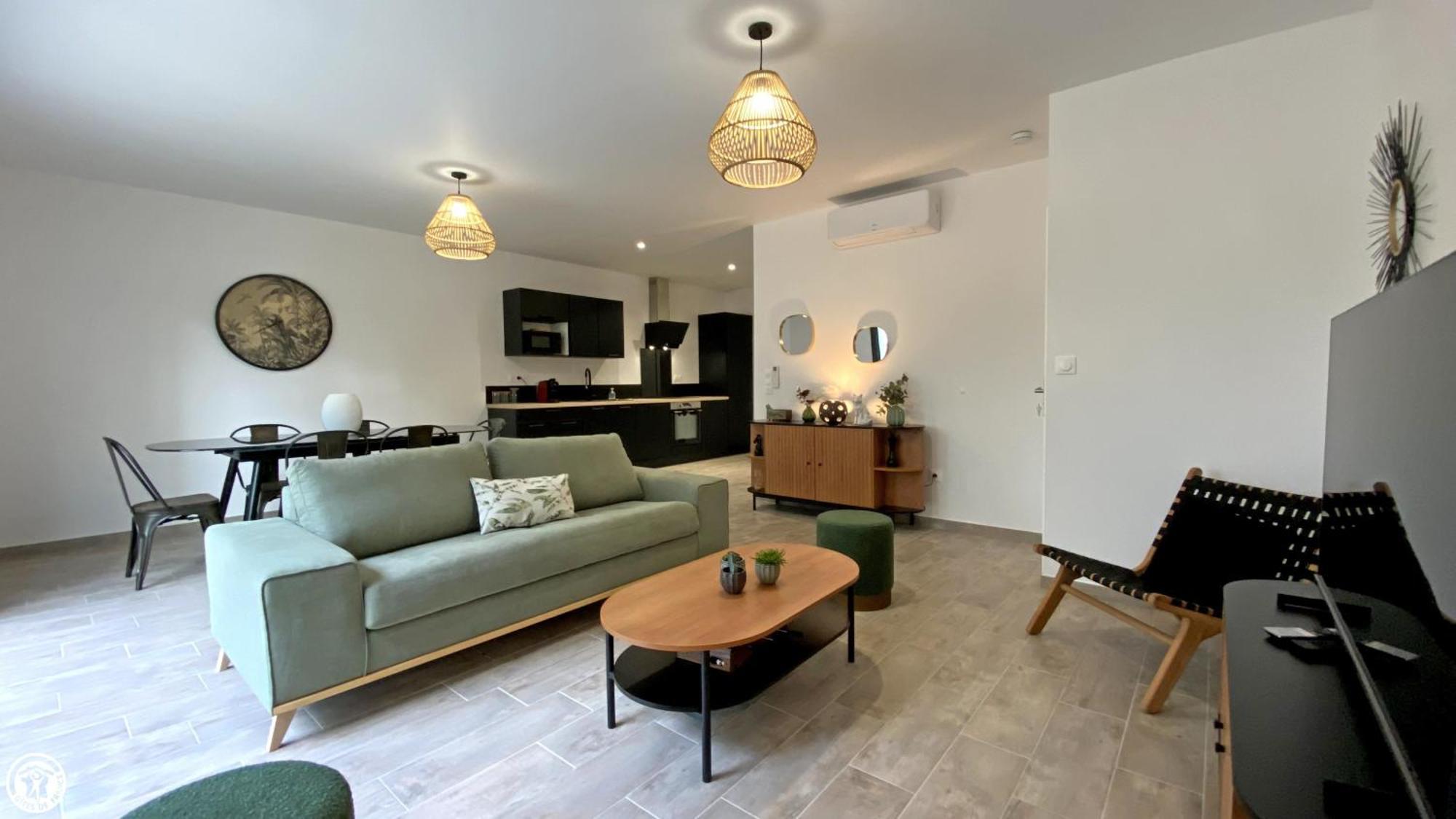 Breakislebed 3 Maisons Chu Limoges 外观 照片
